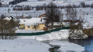 Владимир Путин подписал закон, разрешающий приватизацию земель в санитарных зонах около водоемов