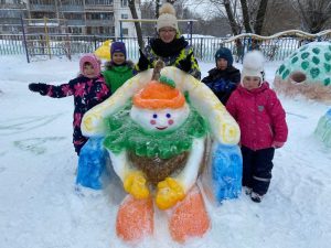 Сказочный эко-городок из снега