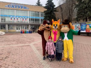 В пятницу, 25 марта, на площади перед ДК «Сатурн» прошёл праздничный концерт