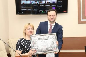 Председатель Раменского отделения Союза журналистов Подмосковья Елена Перетокина удостоена награды Министерства обороны РФ