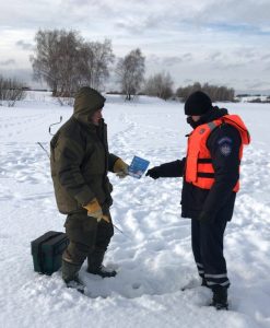 Подмосковные спасатели обращают внимание на правила безопасности у водоемов