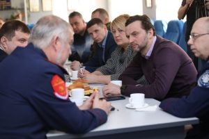 Глава округа Виктор Неволин встретился с казаками ХКО «Раменское»