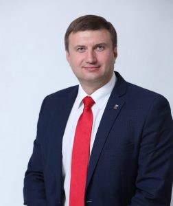 Председатель окружного Совета депутатов Юрий Ермаков поздравил жителей с Днем народного единства