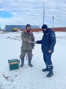 «Мособлпожспас» проверяет состояние льда на водоемах