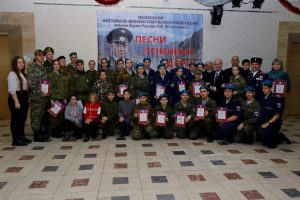 Студента и школьники посетили фестиваль «Песни огненных дорог»