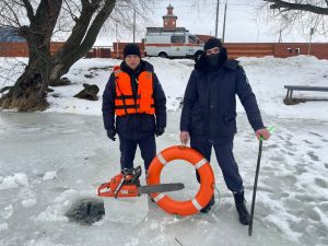 Мособлпожспас продолжает проверять толщину льда на водоемах Подмосковья