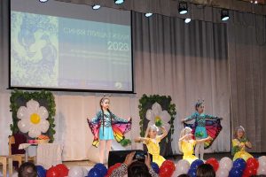 Cостоялось открытие 40-го Международного фестиваля детского, юношеского и студенческого творчества «Синяя птица Гжели – 2023»
