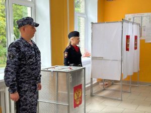 Росгвардейцы обеспечили правопорядок в период проведения Единого дня голосования в Подмосковье
