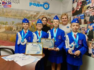Серебряные призеры 30-го Московского областного слета юных инспекторов движения «Безопасное колесо — 2023» на Раменском радио