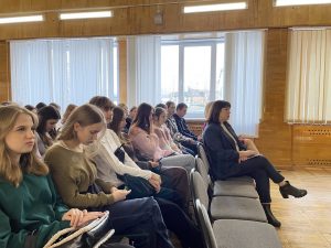 Студентов Раменского колледжа познакомили с Конституцией