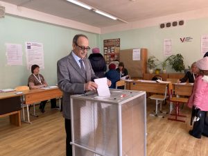 Депутат Совета депутатов Раменского округа Игорь Мусаелян проголосовал на выборах Президента РФ