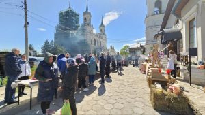 Во храме Владимирской иконы Божией матери с.Быково Раменского округа сегодня проходят ярмарка, экскурсии и мастер-классы