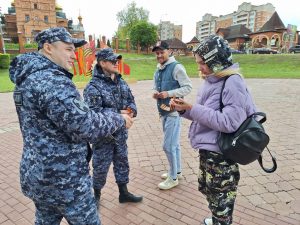 В преддверии 79-ой годовщины Победы в Великой Отечественной войне, Раменские Росгвардейцы участвовали в акции «Георгиевская ленточка»