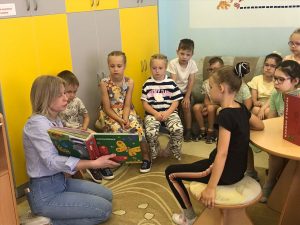 Мособлгаз и фонд «Иллюстрированные книжки для маленьких слепых детей» подарили уникальные книги детскому саду в Раменском