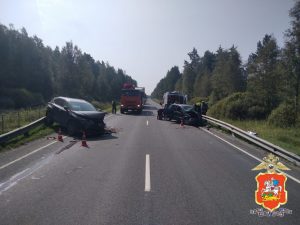 Сотрудники подмосковной Госавтоинспекции устанавливают обстоятельства ДТП в Раменском округе