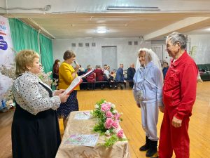 В рамках программы «Активное долголетие» в доме культуры «Лель» состоялся вечер отдыха «Жизнь прожить – не поле перейти»