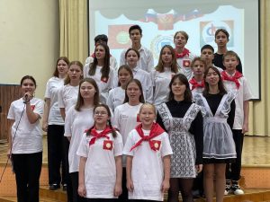 В Раменской школе №19 состоялся открытый урок «Волонтеры победы», посвященный Дню добровольца Московской области