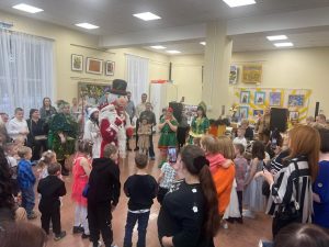Новогоднее представление провели в центре «Ковчег»