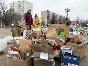 Раменские волонтеры организовали сбор вторсырья и обмен вещами