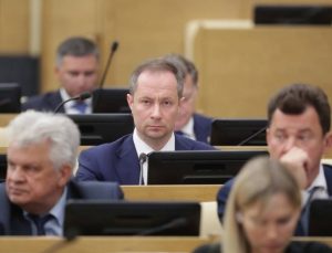 Госдума вводит административную ответственность за продажу энергетиков детям