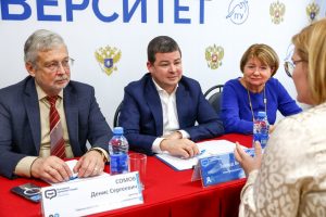 На базе Гжельского государственного университета прошла встреча администрации с местными жителями