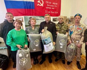 Депутат Московской областной Думы фракции «Единая Россия» Олег Жолобов поддержал волонтеров «Гжель за Победу» гуманитарной помощью