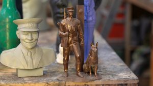 Скульптуры, которые можно увидеть в кино, создаёт мастер из Раменского